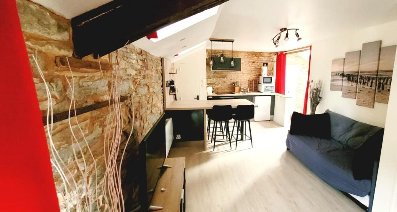 De Charme - Centre Apartment *
